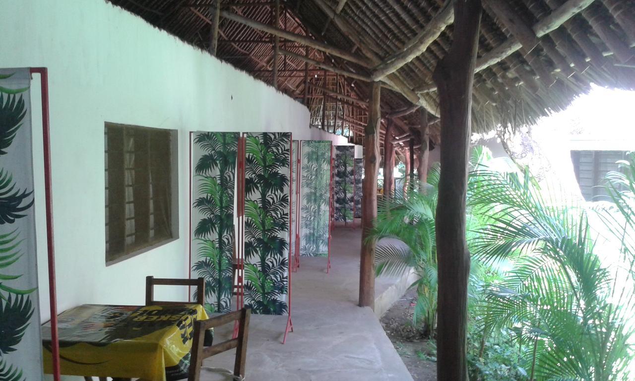 Travellers Inn Resort Malindi Kijiwetanga エクステリア 写真